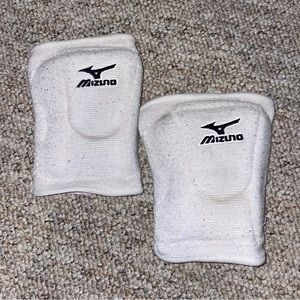 mizuno white knee pads